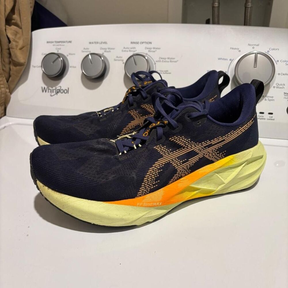 Asics Men's Navy and Blue Trainers